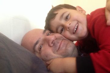 Yine Bir Pazar Akşamı
